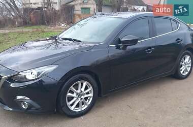 Седан Mazda 3 2014 в Дніпрі