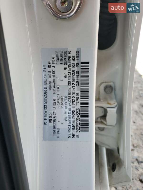 Седан Mazda 3 2024 в Киеве