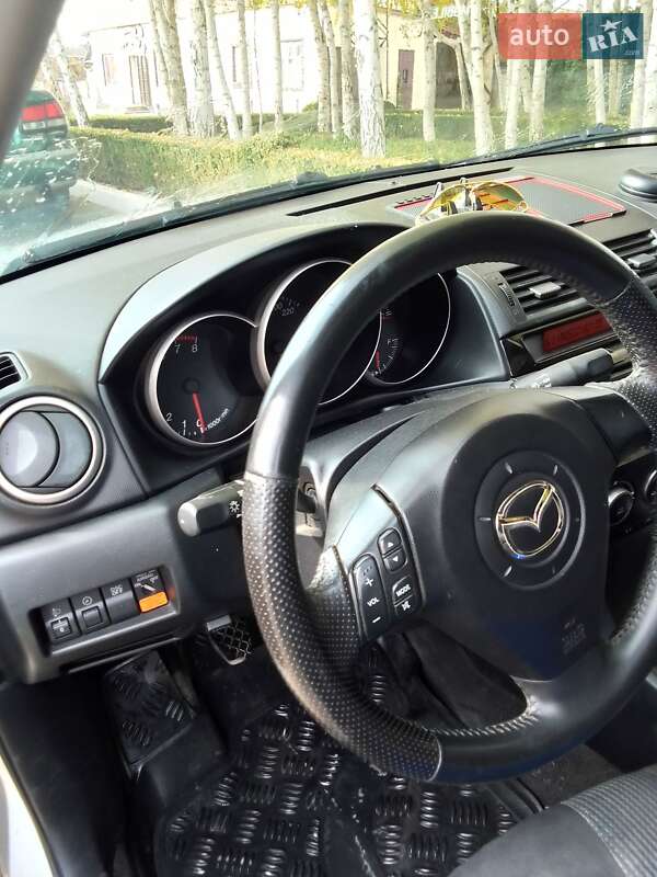Седан Mazda 3 2005 в Біляївці