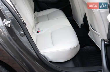 Седан Mazda 3 2020 в Киеве