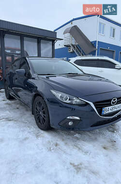 Седан Mazda 3 2016 в Кропивницком