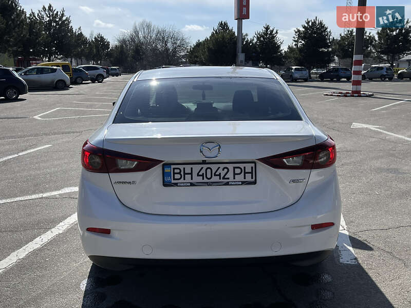 Седан Mazda 3 2014 в Одесі