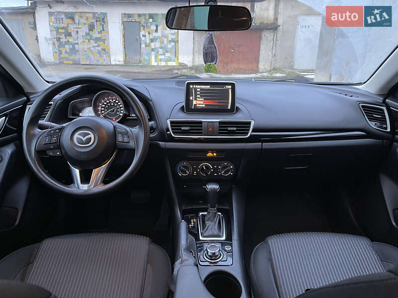 Седан Mazda 3 2014 в Одесі