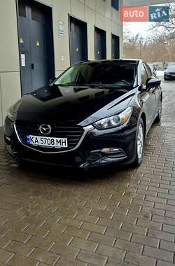 Седан Mazda 3 2017 в Киеве