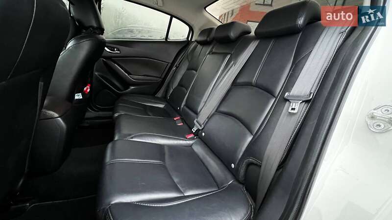 Седан Mazda 3 2017 в Києві фото 31 Седан Mazda 3 2017 в Києві