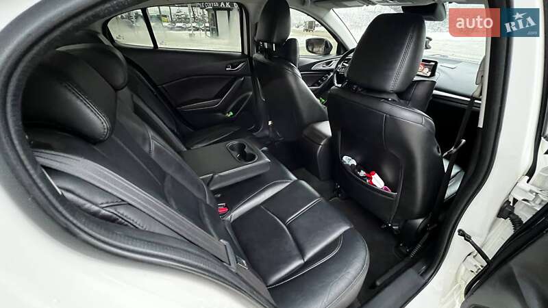 Седан Mazda 3 2017 в Києві фото 36 Седан Mazda 3 2017 в Києві