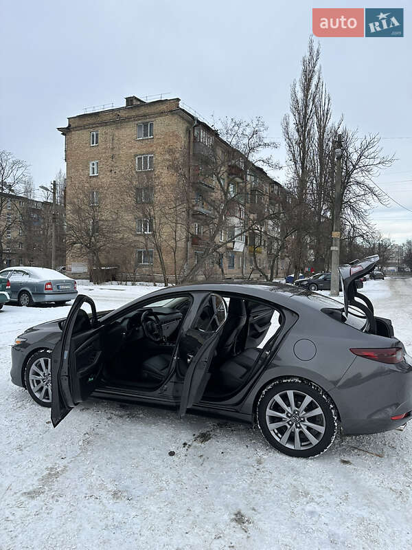 Седан Mazda 3 2020 в Киеве