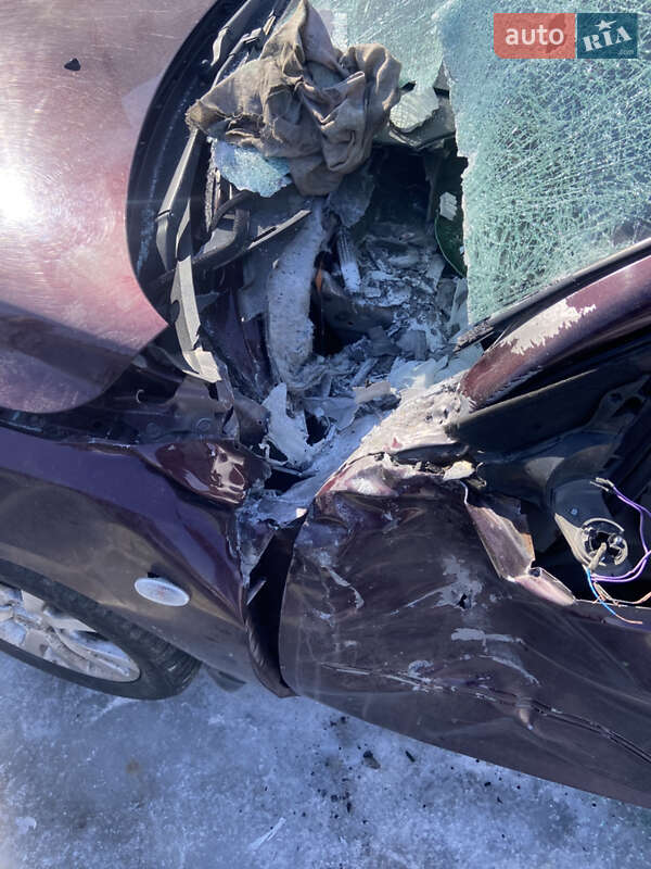 Хэтчбек Mazda 3 2006 в Обухове