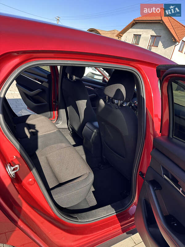 Хэтчбек Mazda 3 2019 в Ужгороде