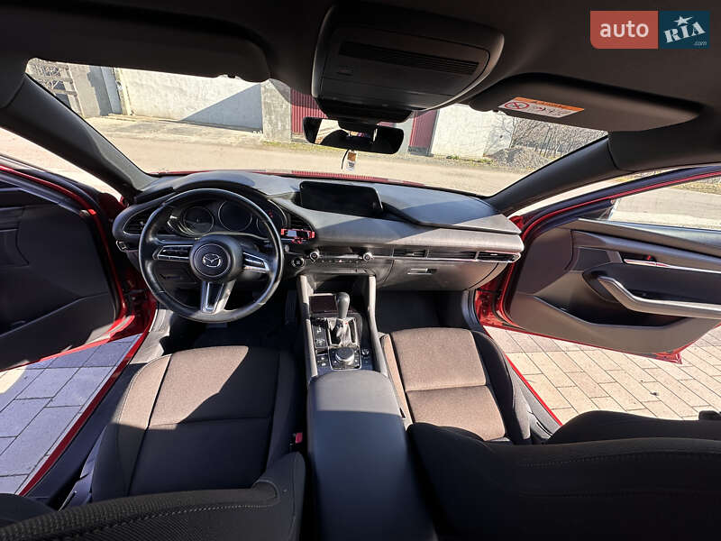 Хэтчбек Mazda 3 2019 в Ужгороде