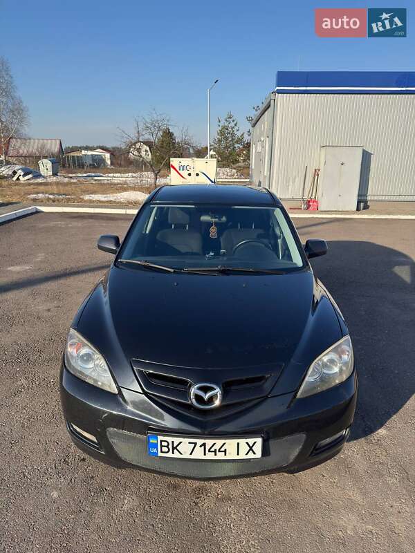 Хетчбек Mazda 3 2007 в Сарнах
