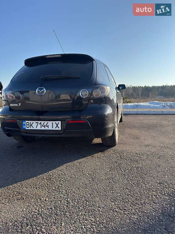 Хэтчбек Mazda 3 2007 в Сарнах