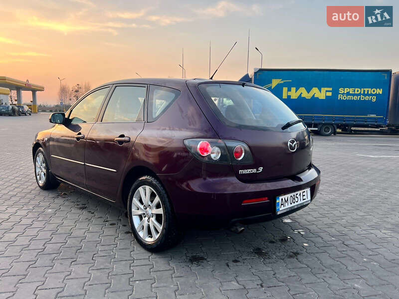 Хэтчбек Mazda 3 2007 в Луцке