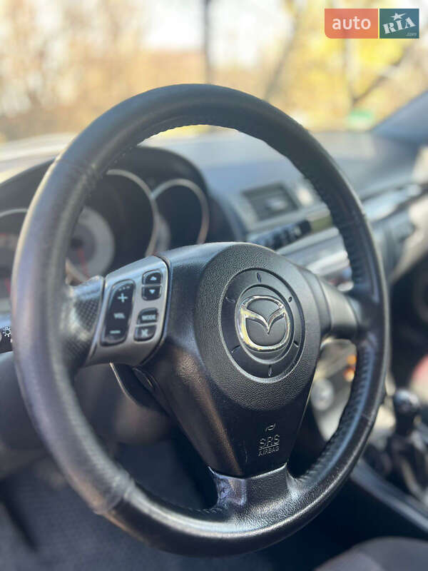 Хэтчбек Mazda 3 2007 в Луцке