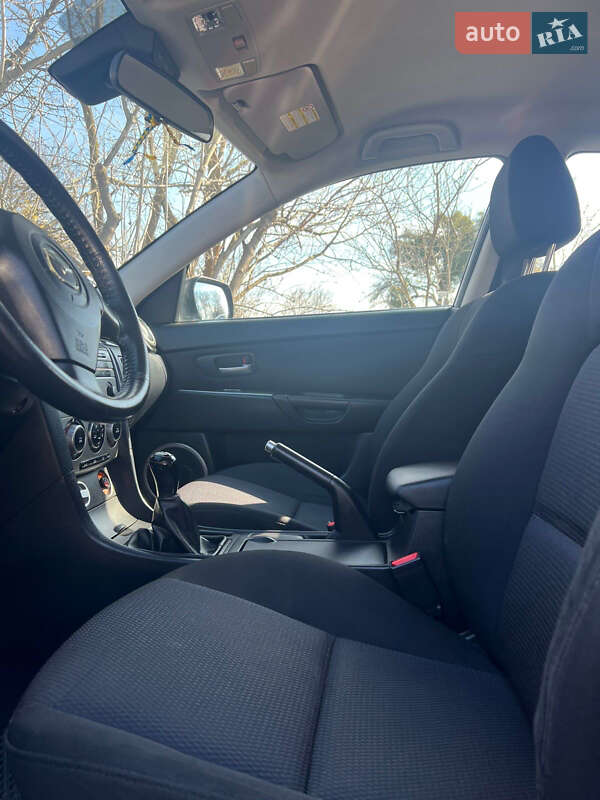 Хэтчбек Mazda 3 2007 в Луцке