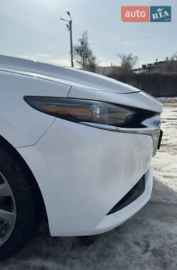 Седан Mazda 3 2019 в Харькове