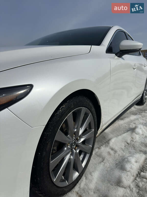 Седан Mazda 3 2019 в Харькове