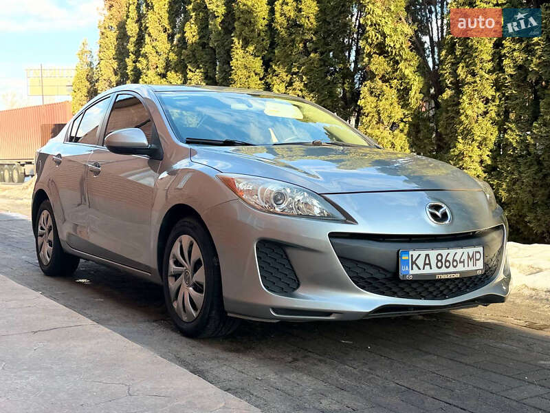 Седан Mazda 3 2013 в Києві