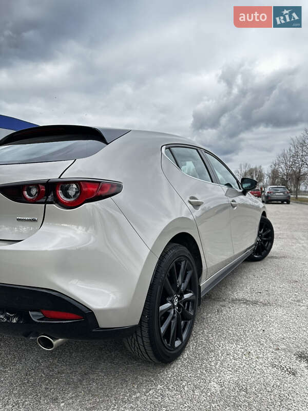 Хэтчбек Mazda 3 2024 в Днепре