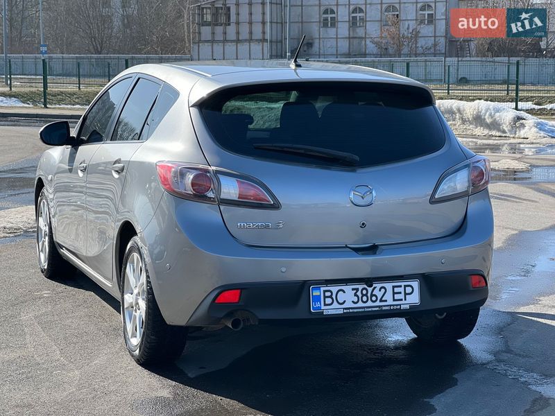 Хэтчбек Mazda 3 2011 в Львове