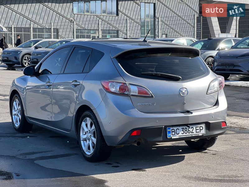 Хэтчбек Mazda 3 2011 в Львове
