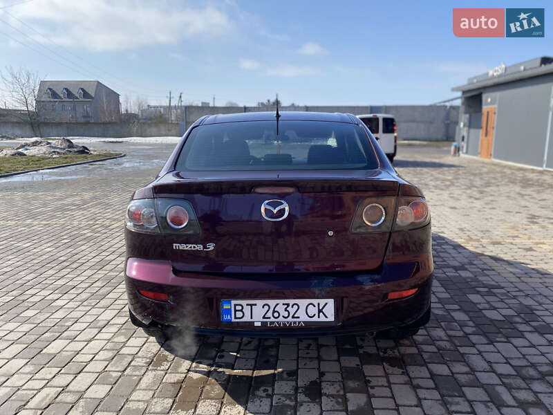 Седан Mazda 3 2006 в Теофіполі