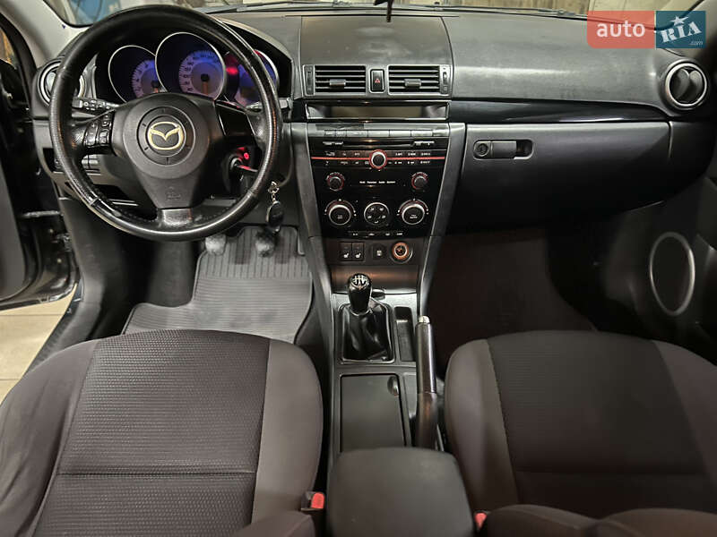 Седан Mazda 3 2008 в Львові