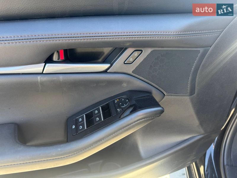 Седан Mazda 3 2024 в Львові