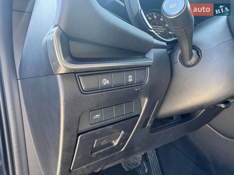 Седан Mazda 3 2024 в Львові
