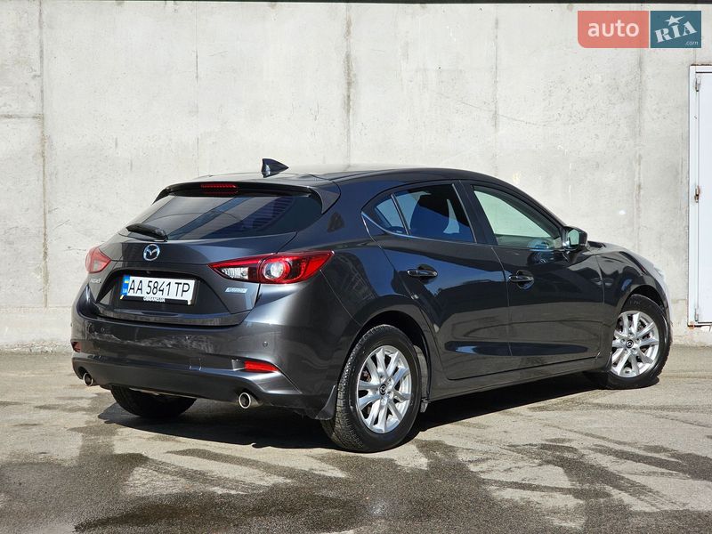 Хетчбек Mazda 3 2017 в Києві фото 5 Хетчбек Mazda 3 2017 в Києві