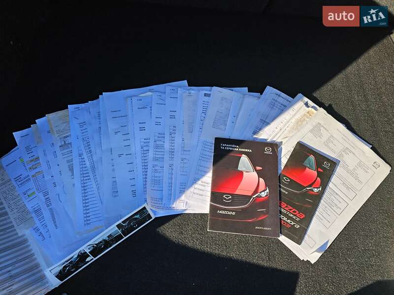 Хетчбек Mazda 3 2017 в Києві фото 11 Хетчбек Mazda 3 2017 в Києві