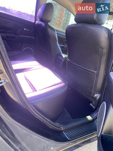 Седан Mazda 3 2008 в Ровно