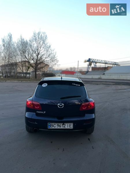 Седан Mazda 3 2004 в Шептицькому