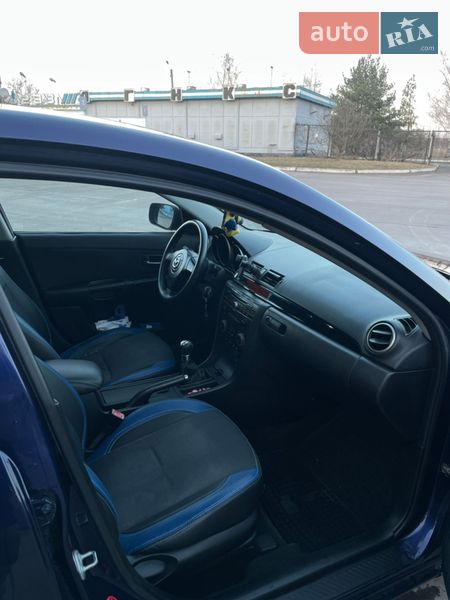 Седан Mazda 3 2004 в Шептицькому