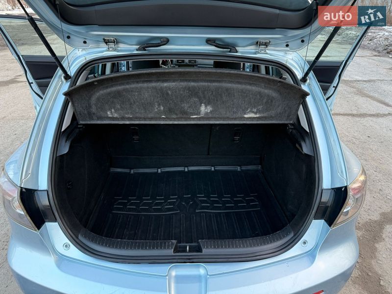 Хэтчбек Mazda 3 2007 в Звягеле