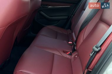 Хэтчбек Mazda 3 2024 в Киеве