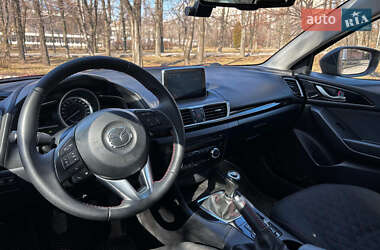 Седан Mazda 3 2016 в Запорожье
