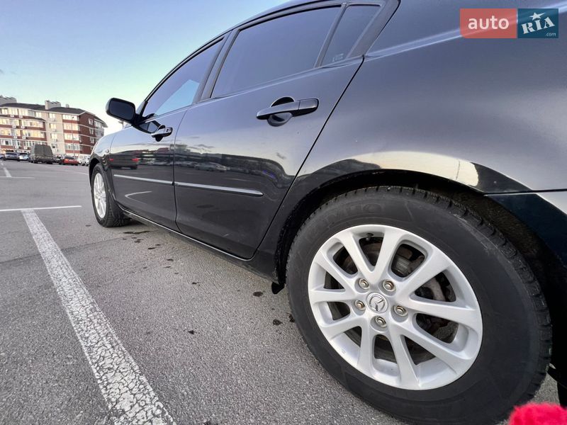 Седан Mazda 3 2008 в Киеве