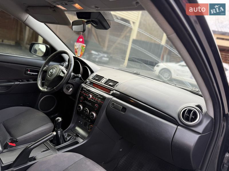 Седан Mazda 3 2008 в Міжгір'ї