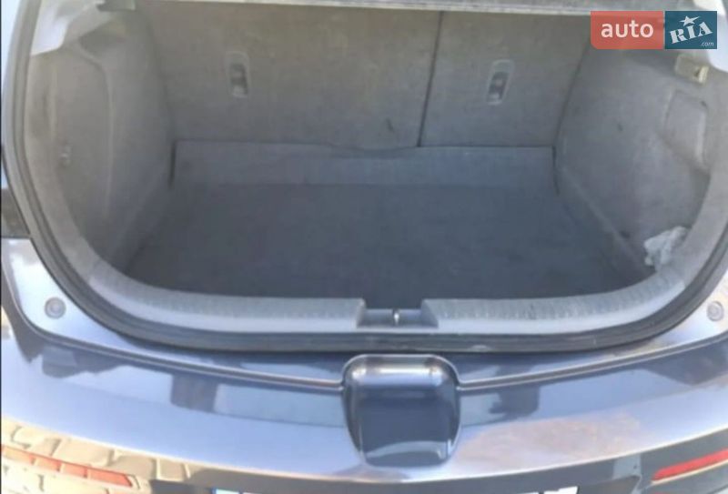 Хетчбек Mazda 3 2008 в Ямполі