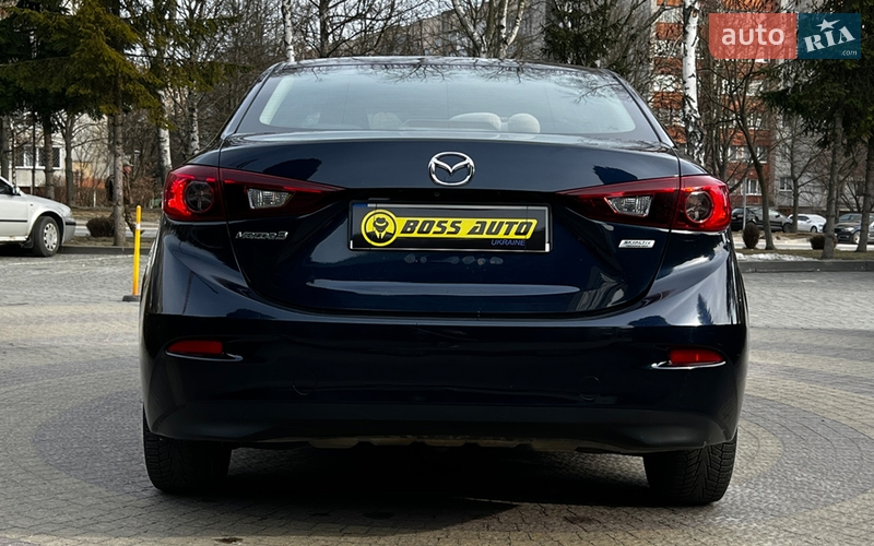 Седан Mazda 3 2015 в Львові