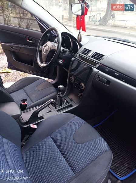 Седан Mazda 3 2006 в Кривом Роге