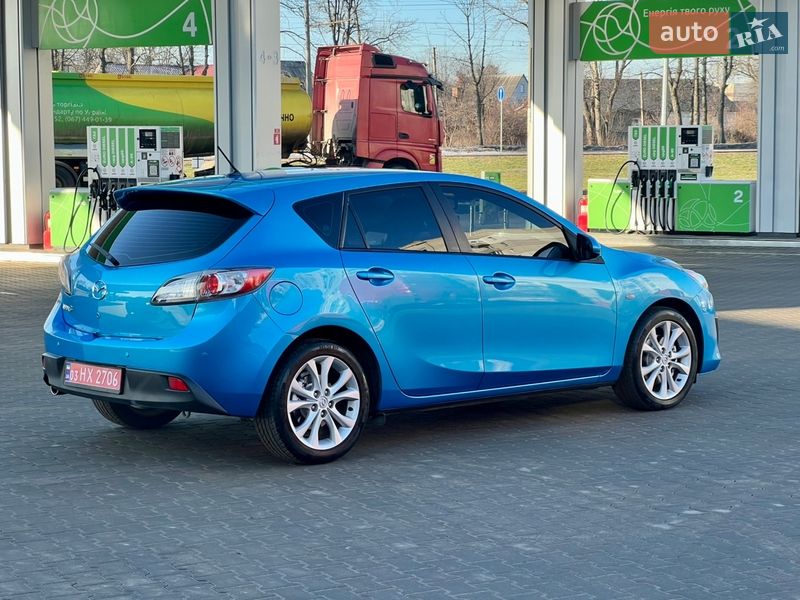 Хэтчбек Mazda 3 2010 в Житомире