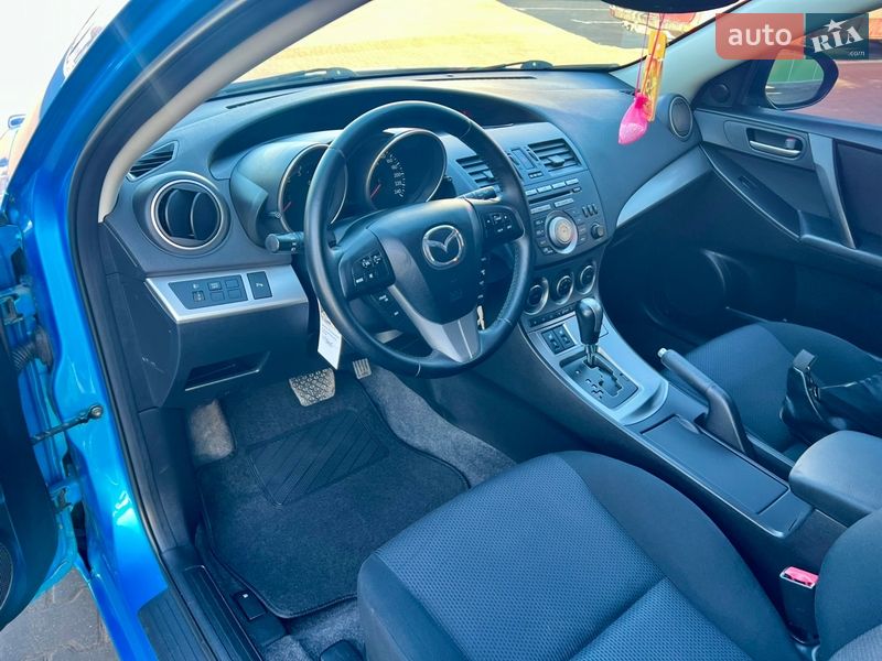 Хэтчбек Mazda 3 2010 в Житомире