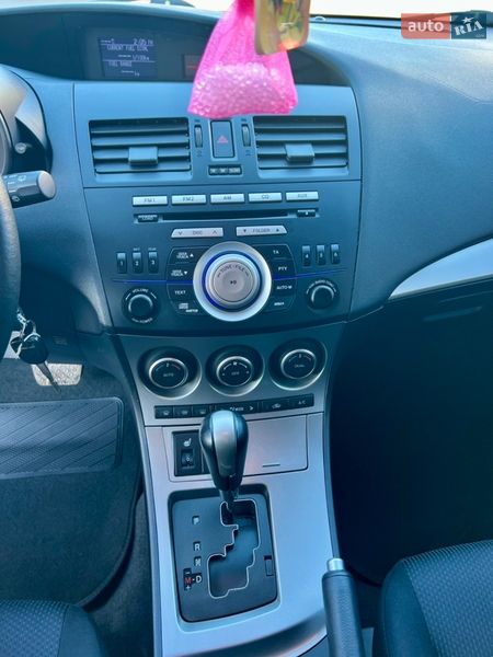 Хэтчбек Mazda 3 2010 в Житомире