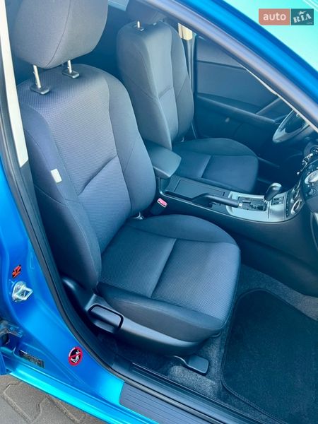 Хэтчбек Mazda 3 2010 в Житомире