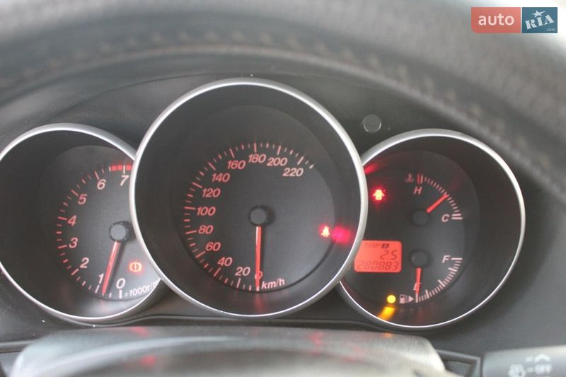 Седан Mazda 3 2006 в Жовкве