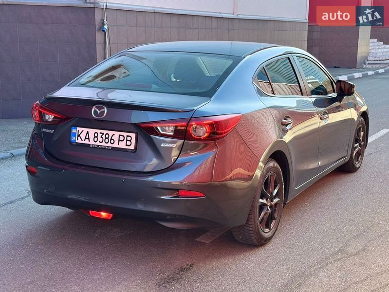 Седан Mazda 3 2014 в Києві