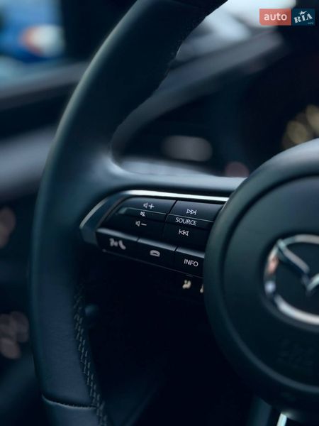Хетчбек Mazda 3 2024 в Дніпрі