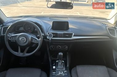 Хэтчбек Mazda 3 2017 в Днепре